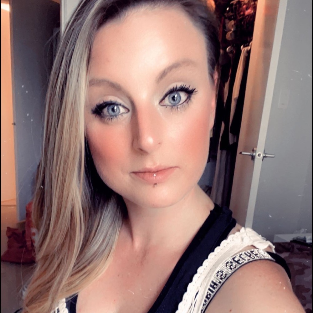 Meet your Posher, Ashlyn